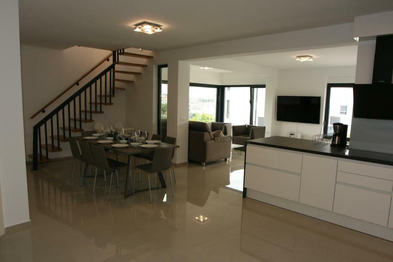 Penthouse No6 Appartement Medulin Buitenkant foto