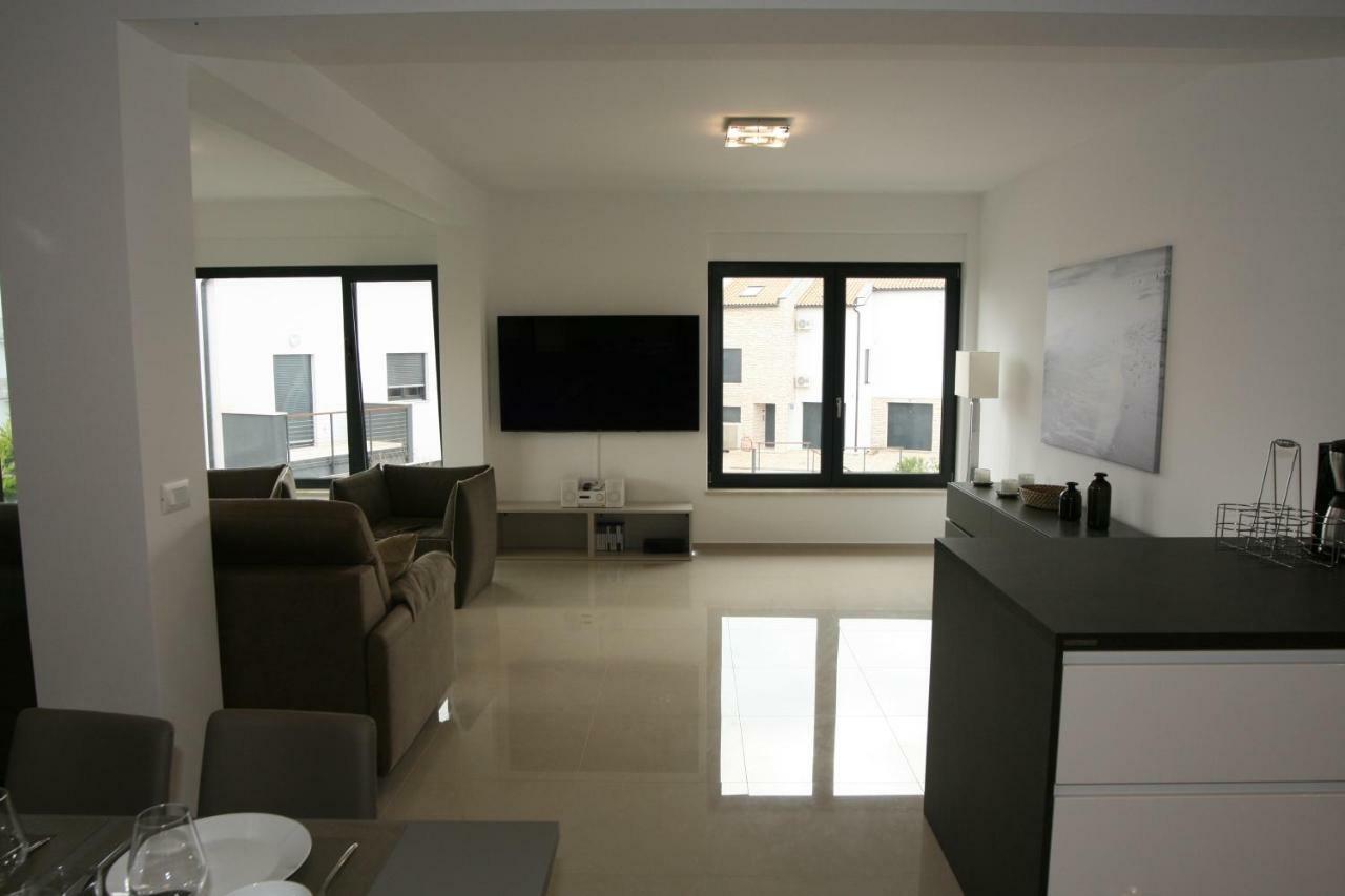 Penthouse No6 Appartement Medulin Buitenkant foto