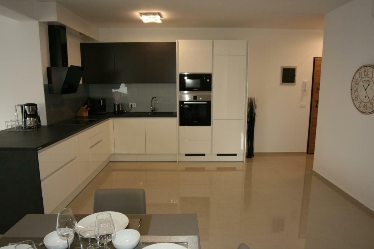 Penthouse No6 Appartement Medulin Buitenkant foto
