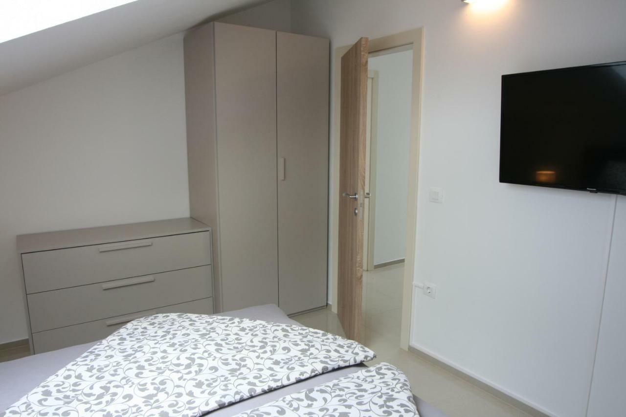 Penthouse No6 Appartement Medulin Buitenkant foto